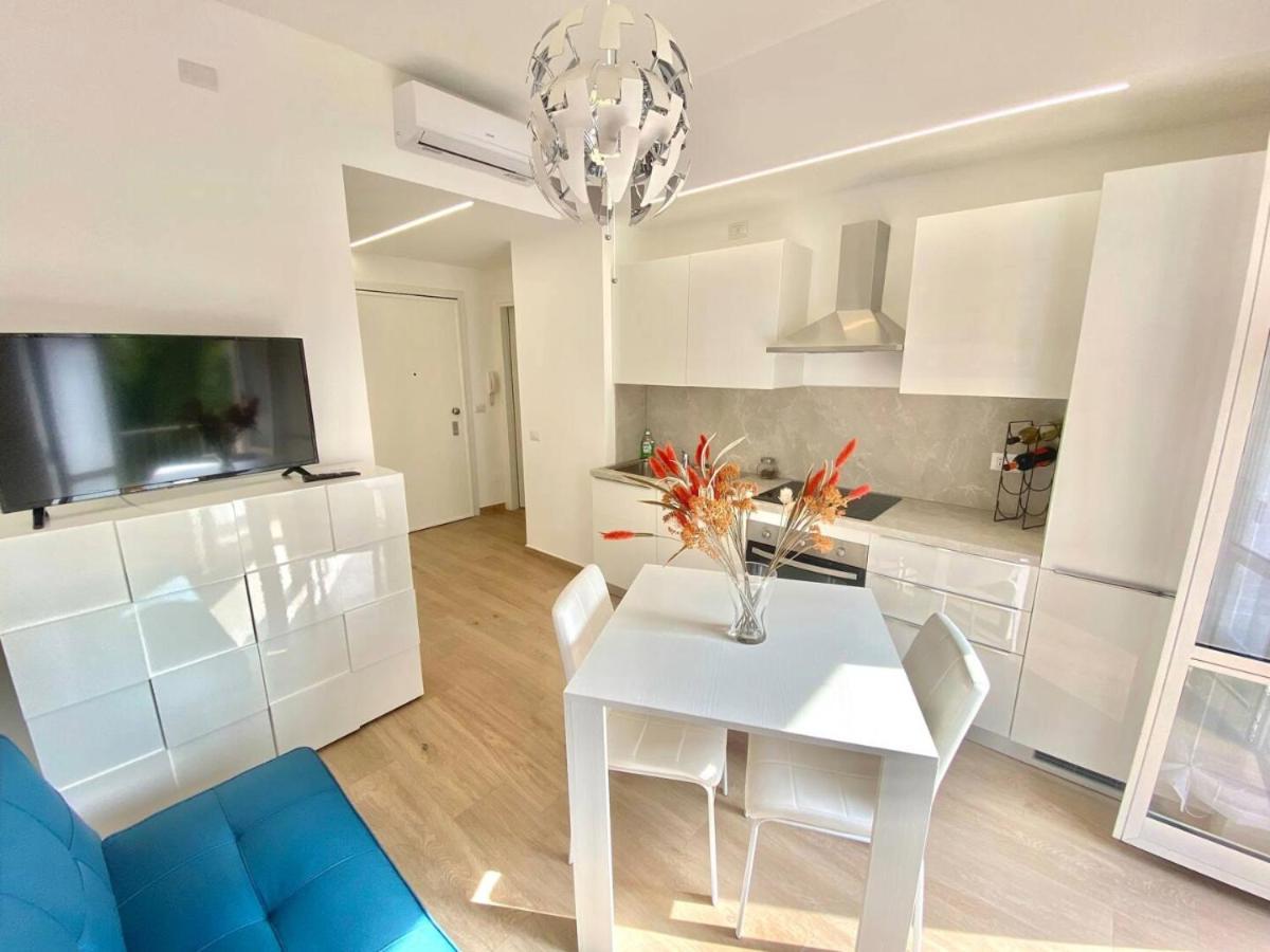 Federico'S House - Eleganza E Stile In Via Anselmo Da Baggio Apartment Милано Екстериор снимка